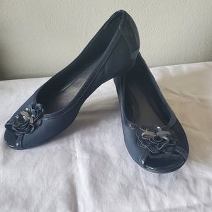 Peep toe navy low heels